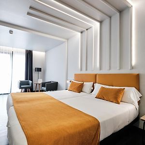 Hotel Lux Santiago